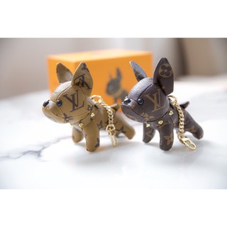 Móc chìa khóa chó Lv