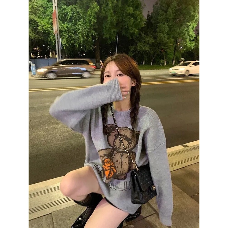 Áo sweater dệt kim dáng rộng họa tiết gấu hoạt hình thời trang thu đông tùy chọn màu sắc dành cho nam và nữ