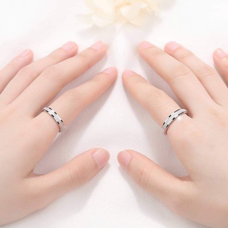Nhẫn Đôi bạc. Mặt dặm cát cổ điển mang nét cá tính hài hoà Gán kết yêu thương Mainomi Shop Bạc Xinh