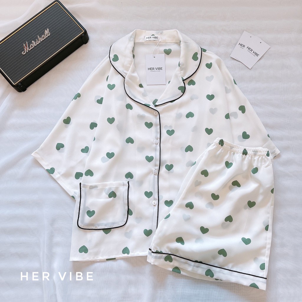 Bộ đồ pijama bộ ngủ nữ lụa đẹp set pyjama lụa nữ áo cộc quần ngắn siêu mát mềm trái tim hồng, bò sữa, da báo | BigBuy360 - bigbuy360.vn