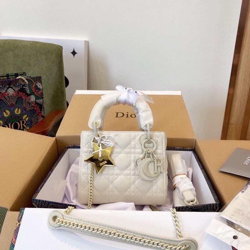 Túi CD Size 18 Bản Vip 2 bocx sang sịn đeo chéo cầm tay siêu sang chảnh