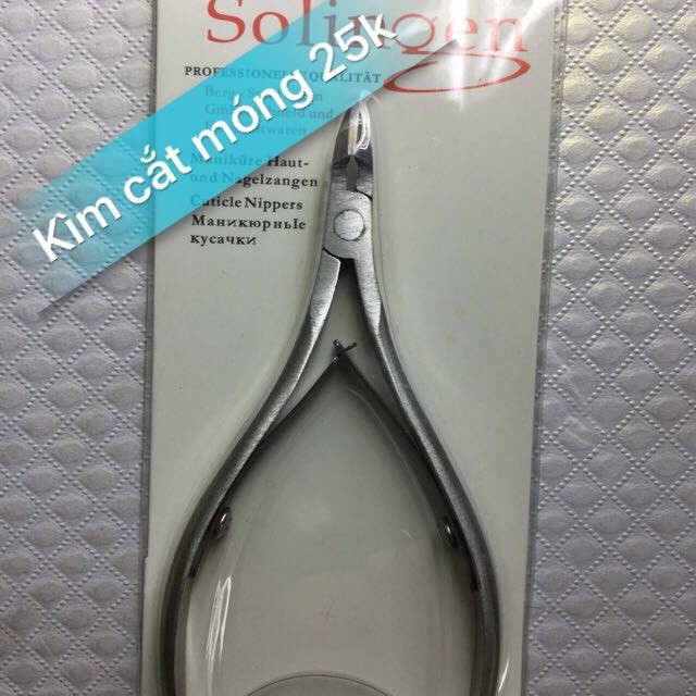 kìm cắt móng thật