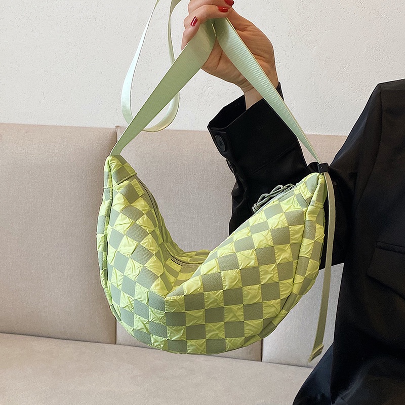 Túi đeo chéo IELGY phong cách Hàn Quốc nhiều màu tùy chọn cho nữ