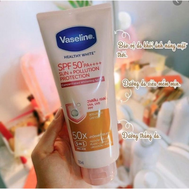 Sữa dưỡng thể trắng da chống nắng vaseline 50X Thái Lan - 320ml