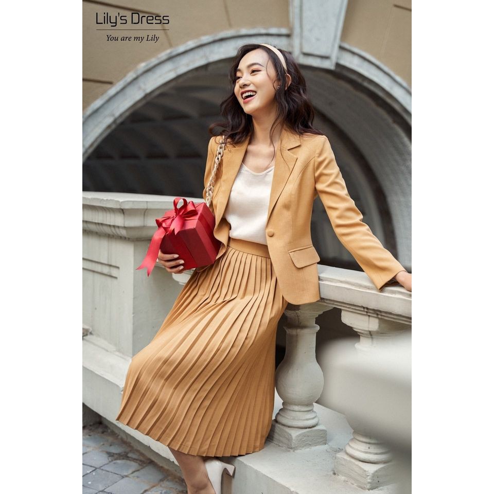 Set Blazer Cam 1 cúc dáng lỡ + chân váy xếp li by Lilie | BigBuy360 - bigbuy360.vn