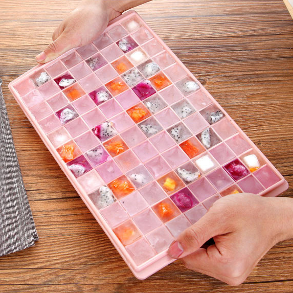 Khay Làm Đá 60 Ô Bằng Nhựa