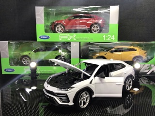 Xe Mô Hình Lamborghini Urus 1:24 Welly ( Trắng )