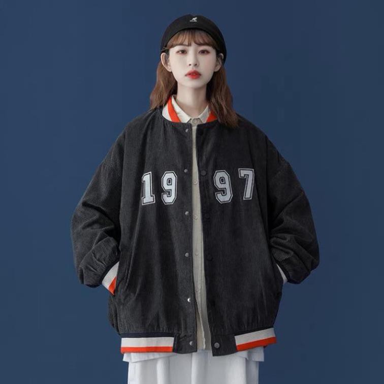 Áo khoác bomber kaki nhung bóng chày unisex form rộng 1997 nam nữ bao đẹp của năm