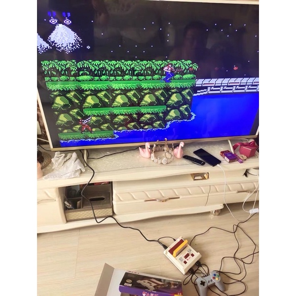 Máy chơi game 4K HDMI kèm tay cầm chơi game và đĩa trò chơi 121 trò