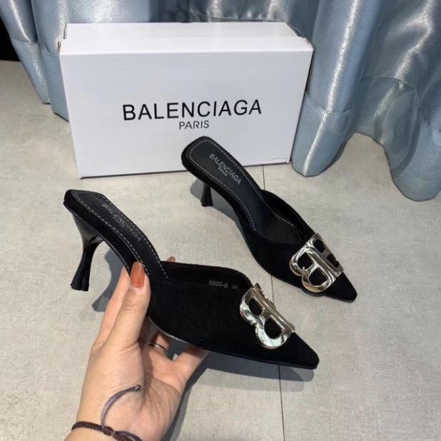 Guốc Balen chữ BB vàng