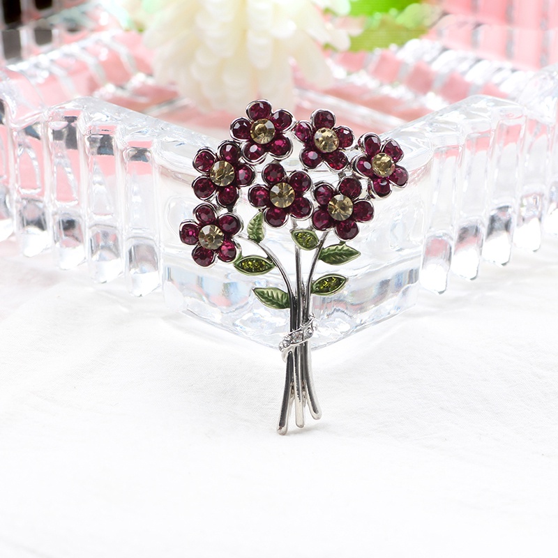 Fashion Brooch Beauty Lady Rose Gold Zinc Alloy Crystal Exquisite Flower Brooch Hot Sale Wedding Gifts For Ladies