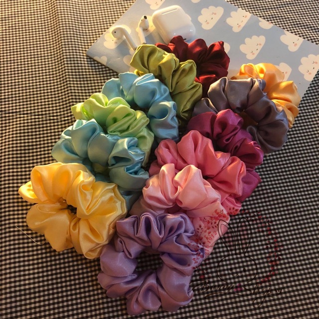 Scrunchies vải phi bóng - cột tóc phi bóng - cột tóc trend