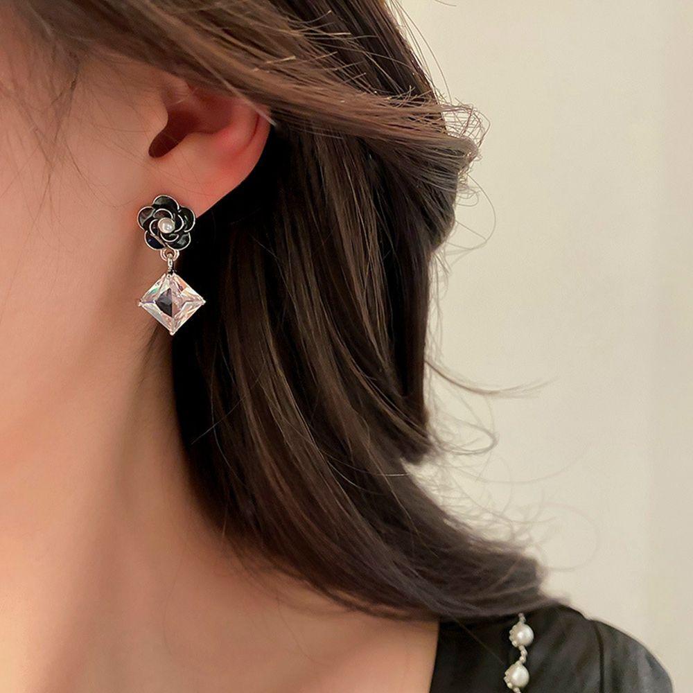 Vanes1 Bông Tai Hoa Trà Lãng Mạn Dễ ThươngKhuyên Tai Nữ Trang Tạo Hình Độc Đáo