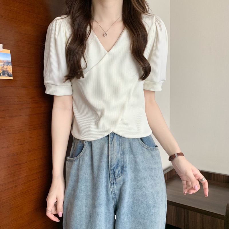 Áo Thun Tay Ngắn Cổ Chữ V Thiết Kế Mới Thời Trang Mùa Hè Dành Cho Nữ