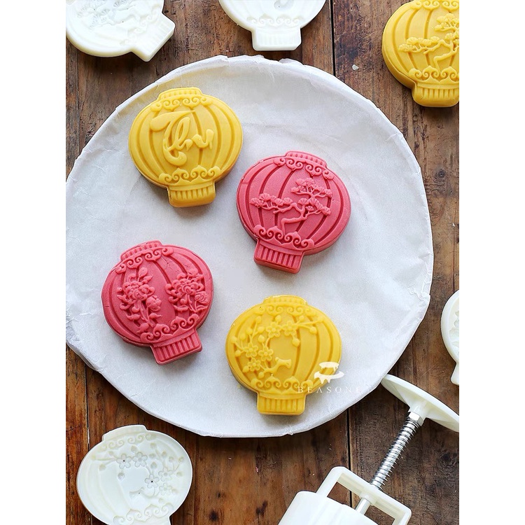 Khuôn bánh trung thu lò xo Lồng Đèn 150g (Mã 2857)