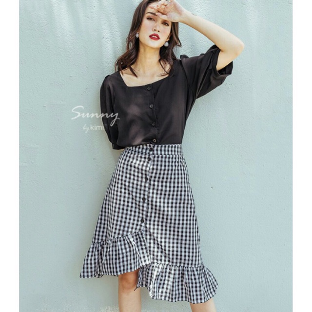 Chân váy sọc caro