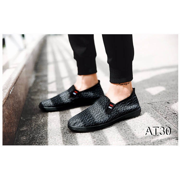 Giày Sneaker Nam Cá Tính Màu Đen Phong Cách - AT30