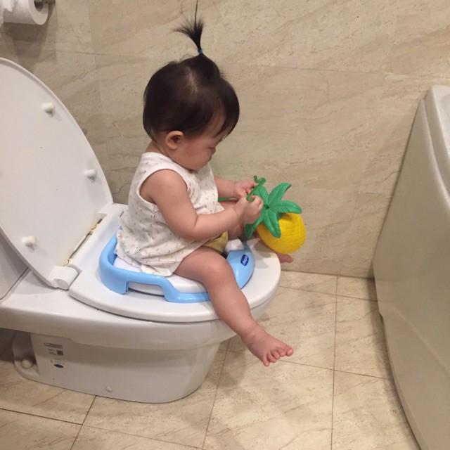 🌵Thu nhỏ bồn cầu Chicco chính hãng, Bệ toilet, lót bồn cầu cho bé🌵