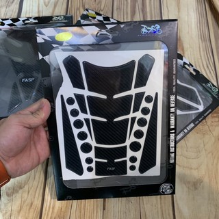 Dán bình xăng carbon, Kawasaki Triumph
