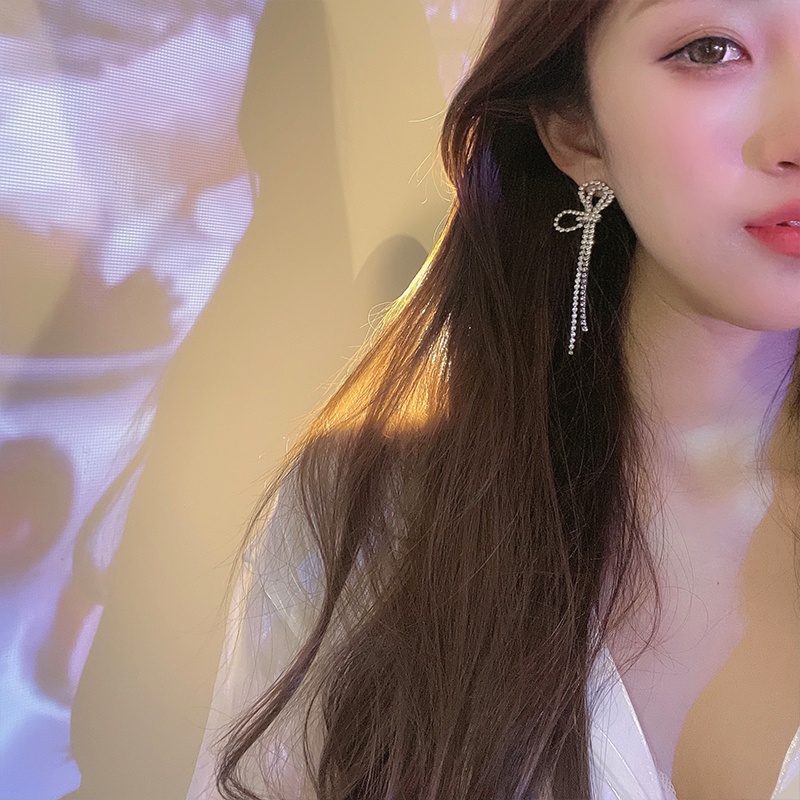 Bông Tai Hình Nơ Đính Đá Lấp Lánh Phong Cách Hàn Quốc Dành Cho Nữ