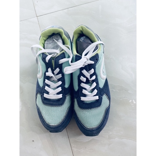 Giày thể thao sale