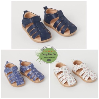 Dép rọ cho bé HM UK có 3 màu PHOM TO