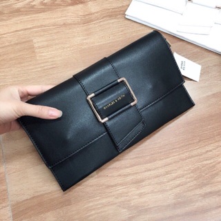 Clutch cầm tay CK dáng đẹp !