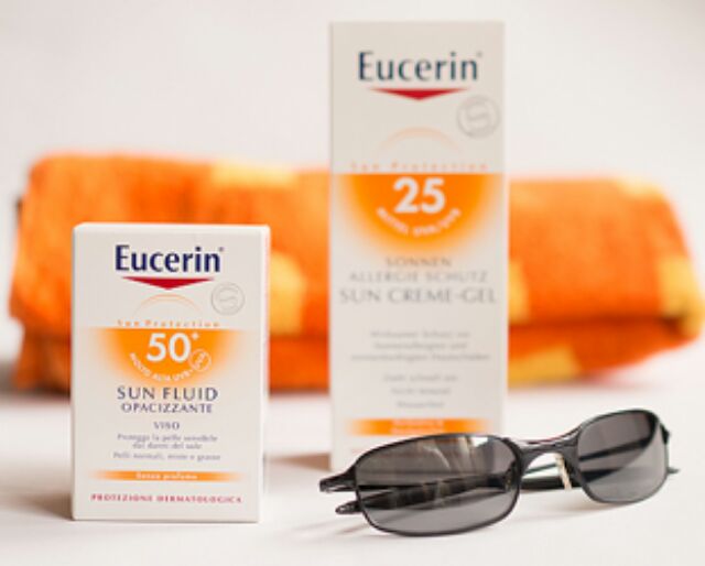 Kem chống nắng Eucerin Photoaging Control Sun Fluid SPF50