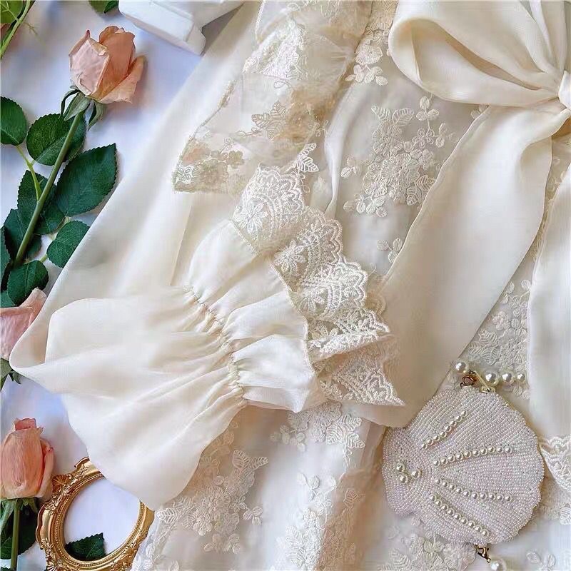 Áo sơ mi ren thắt nơ bánh bèo cho nữ