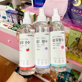 Xịt Thơm Quần Áo Fabric Perfume Daiso 250ml