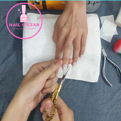 Kéo cắt phom móng giả loại tốt, hoa văn cổ điển chuyên dụng cho dân làm móng NAIL R’STAR
