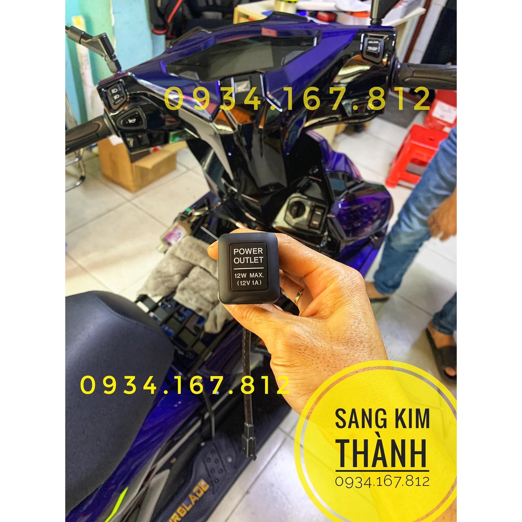 Cổng Cắm Sạc Điện Thoại Xe AIRBLADE 125 Hàng Honda Chính Hãng