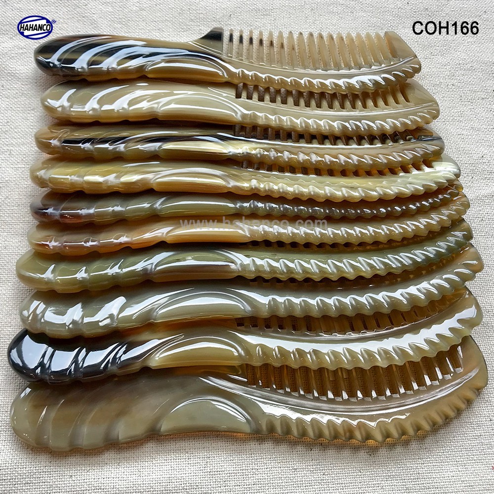 Lược sừng xuất Nhật - COH166  Răng thưa cho tất cả các loại tóc - Horn Comb of HAHANCO - Chăm sóc tóc