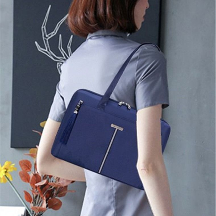 Công việc làm ăn mặc chỉnh tề... cặp hồ sơ Jean máy tính Phòng triển lãm... bưu kiện nữ. | BigBuy360 - bigbuy360.vn
