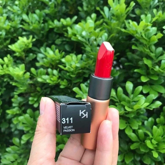 Son môi KIKO VELVET PASSION MATTE LIPSTICK màu 311 đỏ nhung