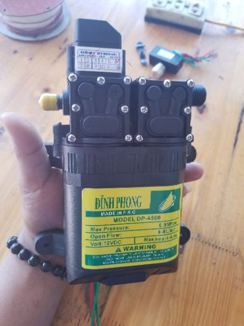 Máy RỬA XE mini 12V bơm ÁP LỰC đôi Đỉnh Phong