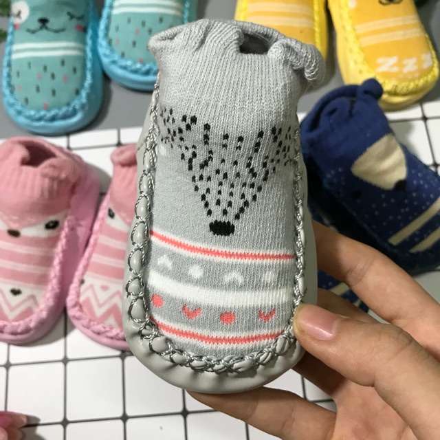 Giày đế da mềm tập đi chống trượt hình thú cho bé (size 12, 13)