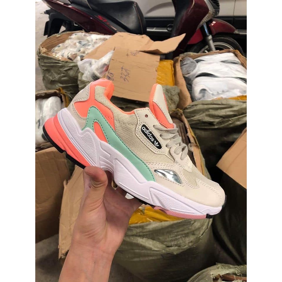 Giày thể thao ADIDAS originals falcon W