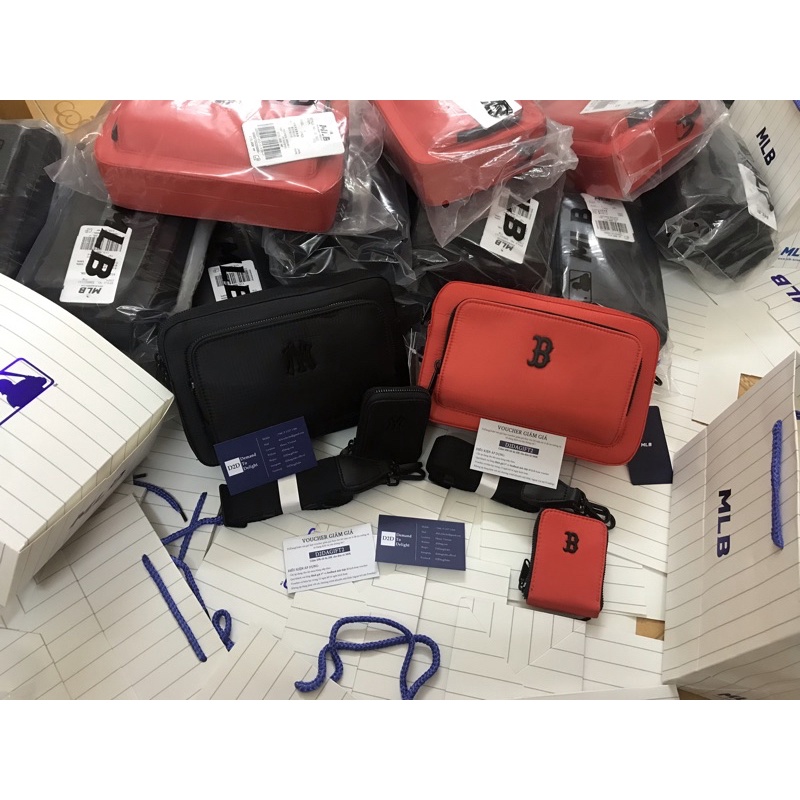 🔥 Túi MLB Đeo Chéo 2 Ngăn Bản To Logo Nổi 3 Màu Cá Tính Siêu Hot Unisex  🔥