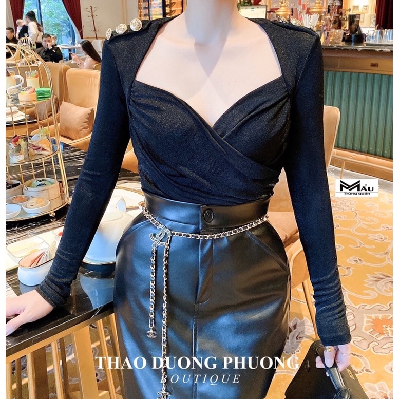 Áo nhũ chéo ngực cúc vai