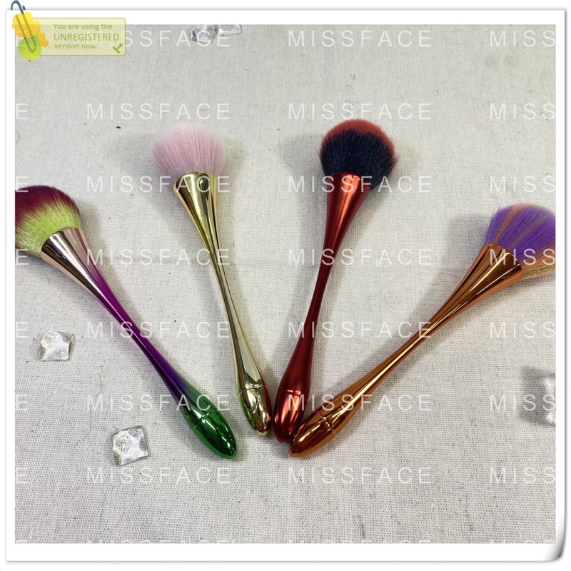 chổi phủi bụi nail cán dài nhiều màu