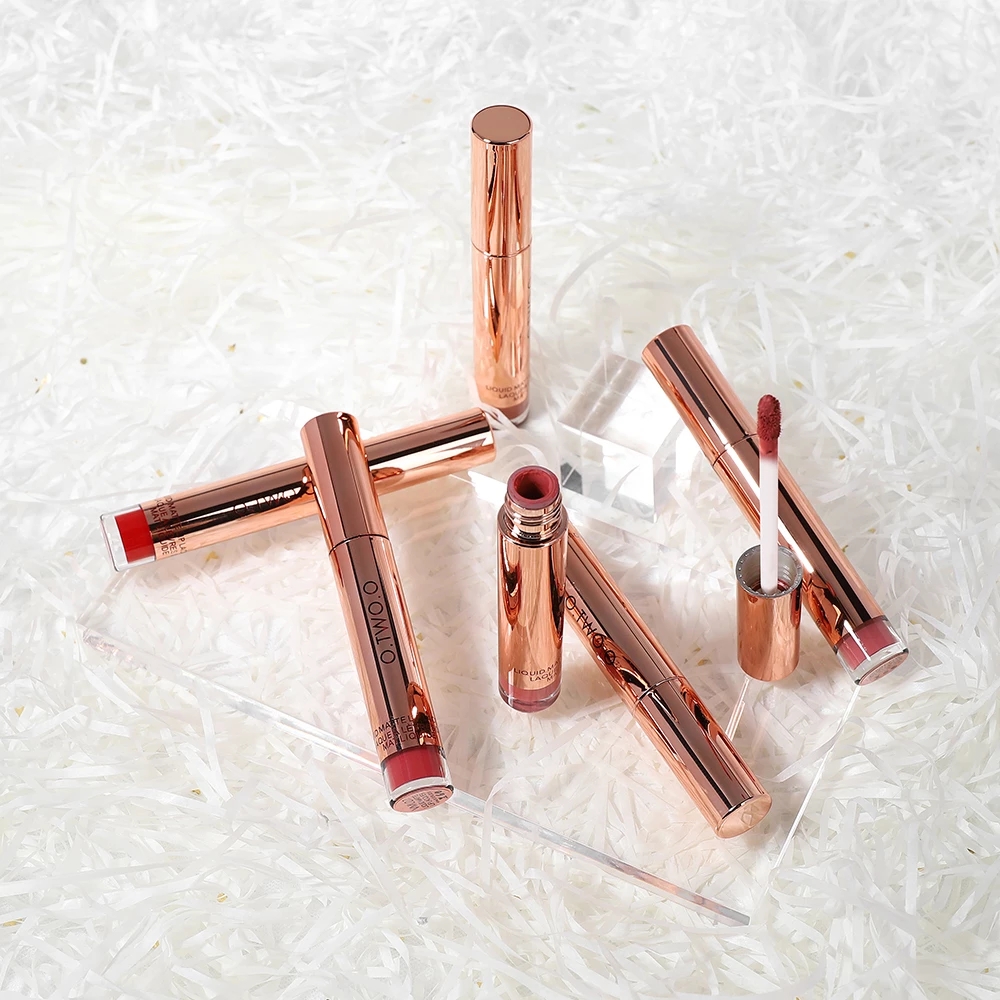 (Hàng Mới Về) 1 Son Môi O.Two.O Chống Nước Lâu Phai Nhiều Màu Sắc Thời Trang | BigBuy360 - bigbuy360.vn