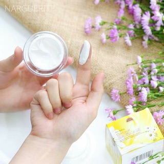 [Flash sale] Kem dưỡng trắng da cúc la mã