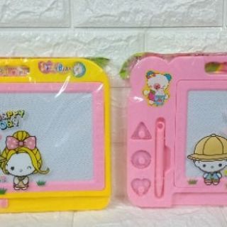 Bảng từ xóa được cho bé