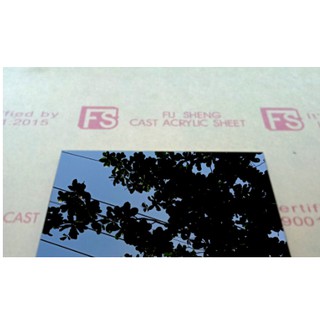 Chữ Mica 2mm trang trí cắt theo yêu cầu