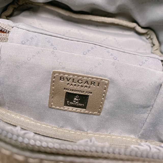 Set bộ dụng cụ du lịch mini cá nhân của hãng hàng không Emirates thương hiệu BVLGARI