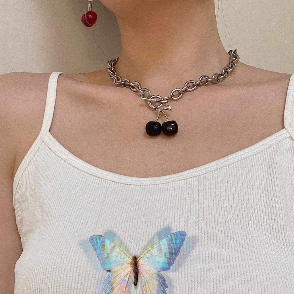 【JIHE】Vòng choker dây xích mặt hình trái cherry màu đen cá tính