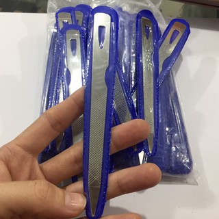 Dũa móng tay lấy khóe sắt tốt có túi đựng