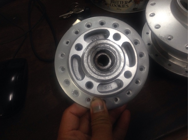 Đùm Viva 2 đĩa zin tháo xe Suzuki Viva