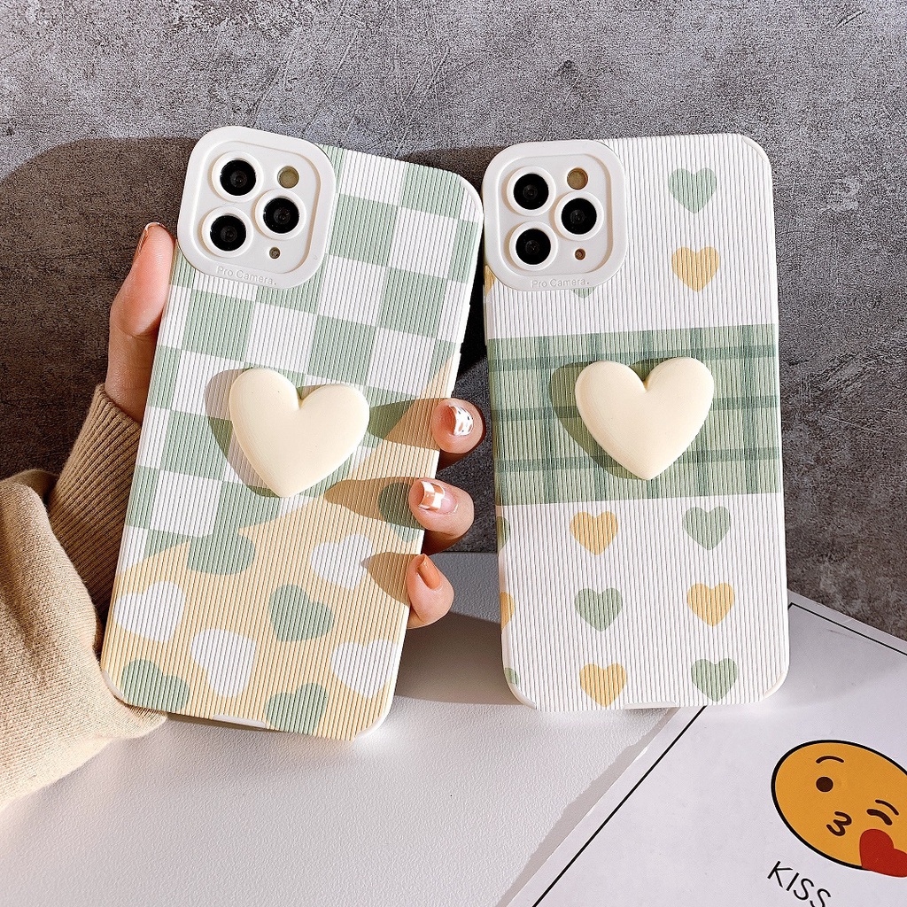 Ốp Lưng Da Sọc Nổi Bảo Vệ Camera - Hình Nổi Heart And Bow - DM020